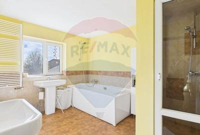 Vila spatioasa in zona centrala Breaza, 310 mp utili, teren 610 mp - 10