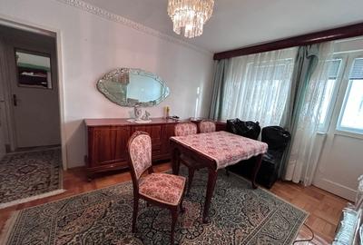 Etaj 1 - Apartament 2 camere Calea Galati, confort 1 semidecomandat - 2