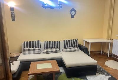 Apartament cu 2 camere decomandat, mobilat în Tei