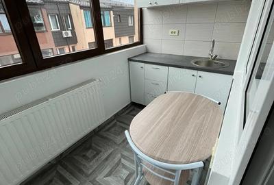 Inchiriez apartament - 2