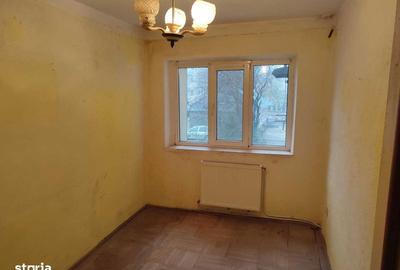 Apartament cu 3 camere decomandat în Central - 1