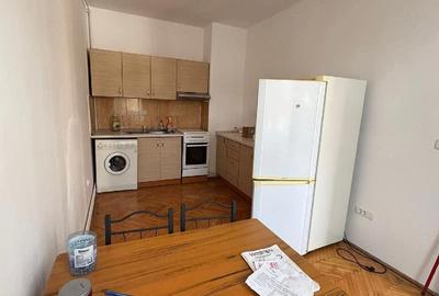 Garsonieră decomandată în Central - 7
