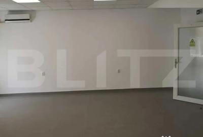 Spațiu comercial, de 140 mp, în Cârcea