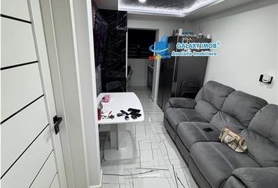 Apartament 2 camere de vanzare - Ramnicu Valcea, zona Ostroveni (Scoal - 10