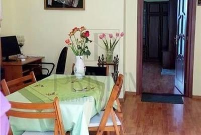 Piata Maria, 3 camere, spatios, vila istorica renovata, CENTRALA PROPRIE