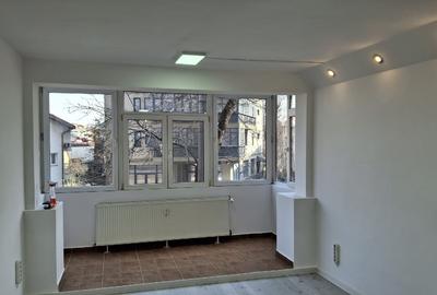 Apartament cu 2 camere semidecomandat în Colentina - 1