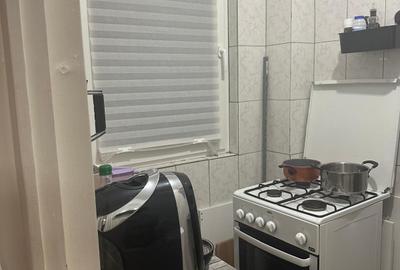 Dristor - garsonieră cu balcon, mobilată, AC, la 5 minute de gura de metrou - 12
