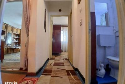 Apartament cu 3 camere decomandat în Micro 11 - 11
