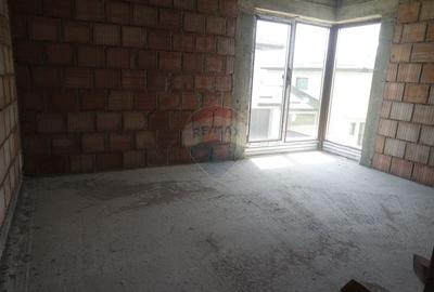 Casă cu 4 camere cu Teren 850 Mp în Central - 12