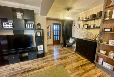 Apartament de închiriat, 3 camere, 60 mp, zona Piața Cipariu - 15