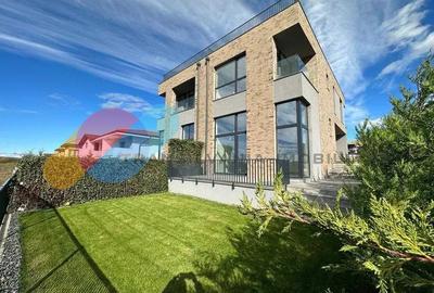 Duplex cu 4 camere cu Canalizare în Borhanci - 1