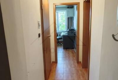 Apartament cu 2 camere semidecomandat, mobilat în Complex Studențesc - 17