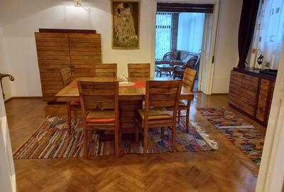 Dacia, Piata Spaniei - 4