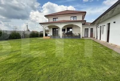 Casă cu 5 camere cu Teren 798 Mp în Central - 15