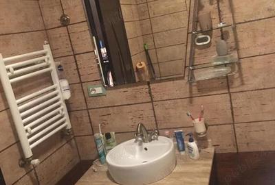 Piata sudului vacaresti sun plazza pridvorului studio