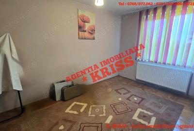 Apartament cu 3 camere semidecomandat în Negru Vodă - 1
