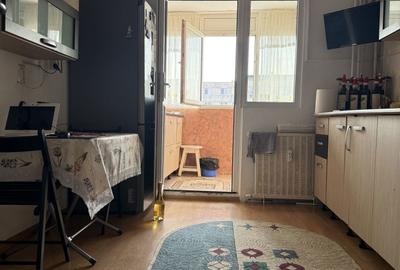 Apartament cu 4 camere semidecomandat, mobilat în Crângași - 7