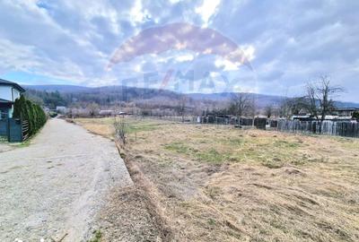 Teren de 2286 mp, în Mărgineni