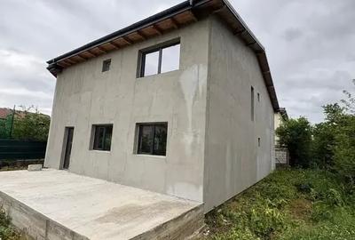 Casă cu 5 camere cu Canalizare în Odăi - 8