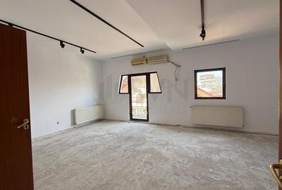 Casă individuală cu 14 camere cu Canalizare în Domenii - 3