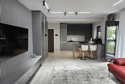 Apartament cu 2 camere decomandat în Micro 38