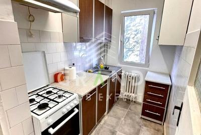 Apartament cu 2 camere semidecomandat, mobilat în Mănăștur