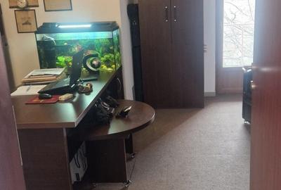 Spațiu comercial, de 50 mp, în Titan - 3