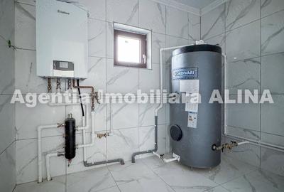 Casă cu 4 camere în Central - 2