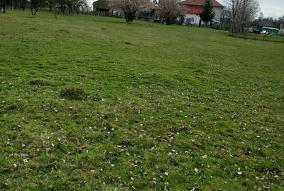 Teren de 4200 mp, în Central - 2