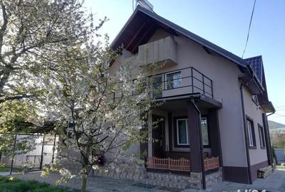 Casă cu 5 camere în Malu cu Flori - 9