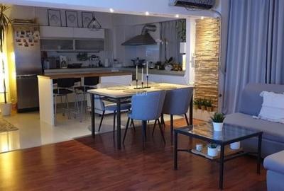 Apartament cu 4 camere semidecomandat, mobilat în Berceni - 1