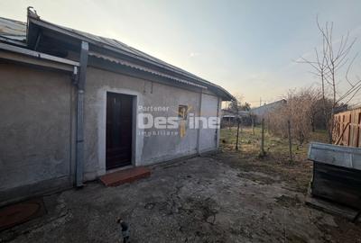 Casă individuală cu 3 camere cu Canalizare în Giulești - 2