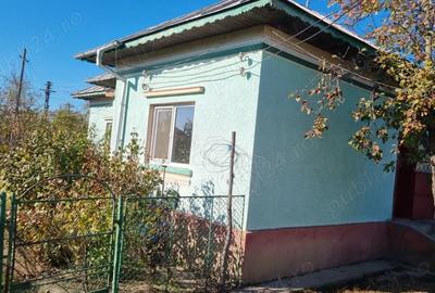 Casă cu 3 camere în Hârsești - 1