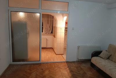 Vand garsoniera Bal? - 2