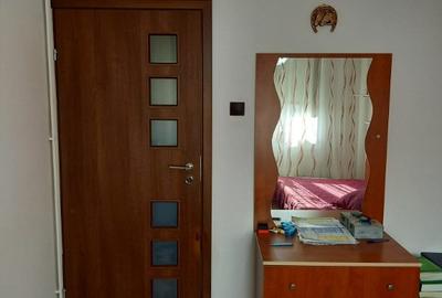 Apartament cu 4 camere decomandat în Brâncoveanu - 12