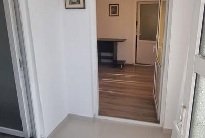 Casă cu 3 camere în Lumina