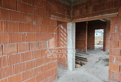 Duplex cu 8 camere cu Canalizare în Exterior Nord - 31