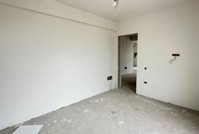 Casă cu 3 camere cu Teren 400 Mp în Central - 1
