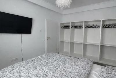 Apartament cu 3 camere semidecomandat, mobilat în Central - 3