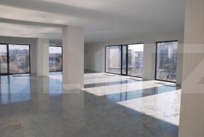 Spațiu comercial, de 283 mp, în Central - 1