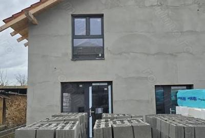 Casă cu 2 camere cu Teren 170 Mp în Sânandrei - 6