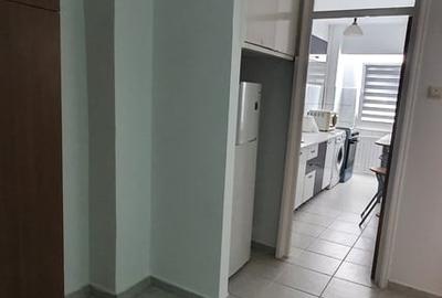 Garsonieră decomandată în Văcăresti - 2
