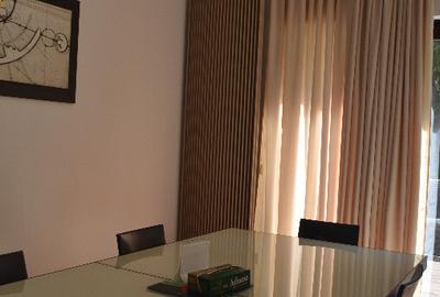 Vila de vacanta situata in Predeal-Cioplea - 1