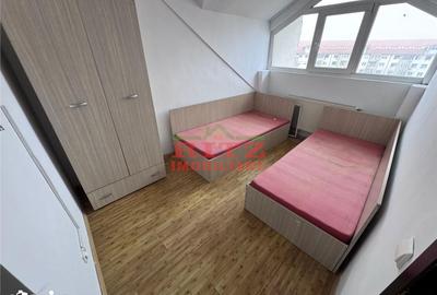 Apartament cu 3 camere semidecomandat în Central - 8