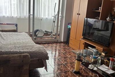Apartament cu 2 camere decomandat în Tineretului - 2