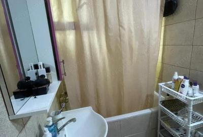 Apartament cu 2 camere semidecomandat în Micro 40 - 1