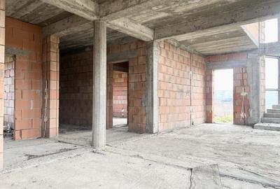 Casa Individuala, 195mp utili, 1040mp teren, 2 fronturi stradale-Sacalaz