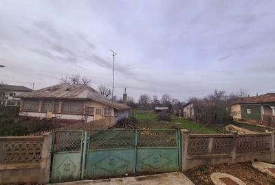 Crevedia - Darza , teren si casa batraneasca
