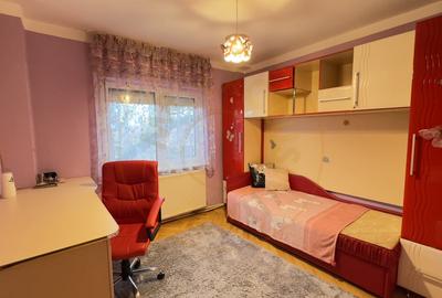 Apartament Decomandat 4 camere MV1, Etaj 1 - Str. Liszt Ferenc - Carei - 4