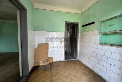 Casa cu teren generos de 1332 mp in centrul Feldioarei - 3